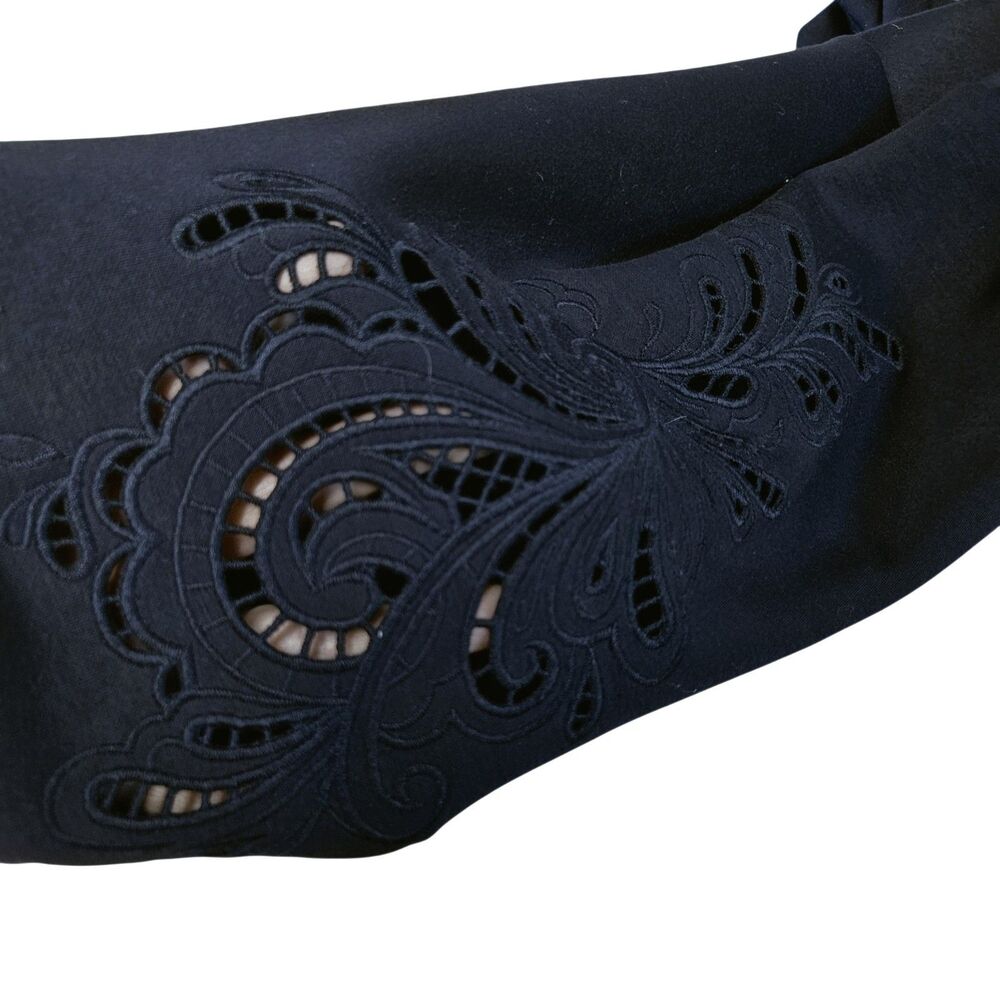 Elie Tahari Woman Sweatshirt Size 2X Navy Blue Laser Cut Sleeves Floral Relaxed - Picture 6 of 9